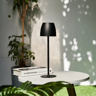 Minimalistisk Bordlampe