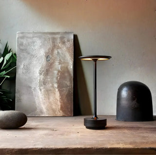 Minimalistisk LED Bordlampe