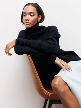 Rullekrave Sweater | Oversized | Varm og Elegant