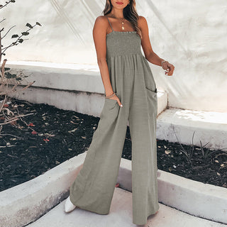 Let jumpsuit med smock og lommer