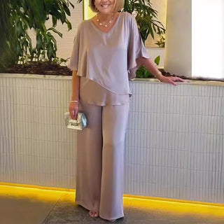 Elegant sæt med flagrende top