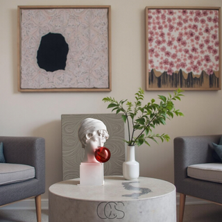 Moderne Hovedskulptur med Rød Boble