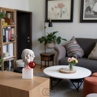 Moderne Hovedskulptur med Rød Boble