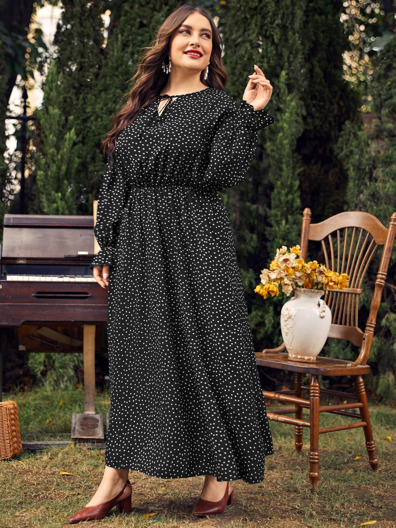 Prikket Maxi Kjole | Elegant | Lange Ærmer & Flatterende Pasform