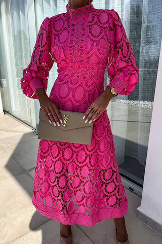 Midi Blondekjole Med Høj Hals