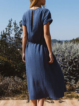 Midi kjole med bindebælte