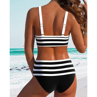 Stribet Bikini med Knude