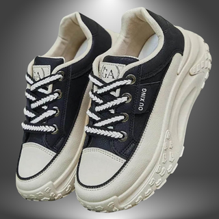 Chunky Sneakers med Rød og Hvid Design
