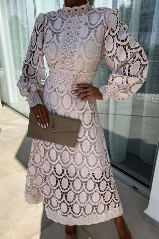 Midi Blondekjole Med Høj Hals