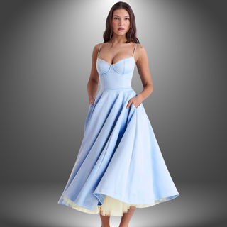 Blomstret Sommerkjole Elegant og Feminint