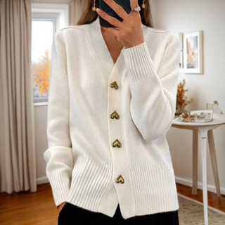 Cardigan med Hjerteknapper