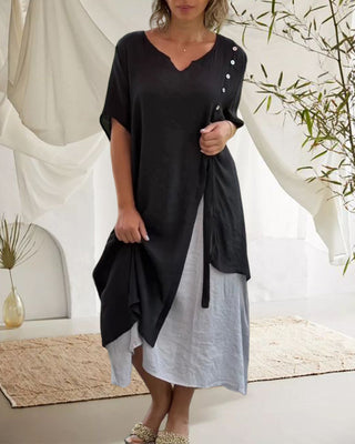 Asymmetrisk Kjole med Knapper