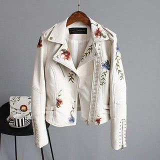 Blomstret bikerjakke med nitter