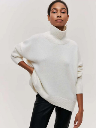 Rullekrave Sweater | Oversized | Varm og Elegant