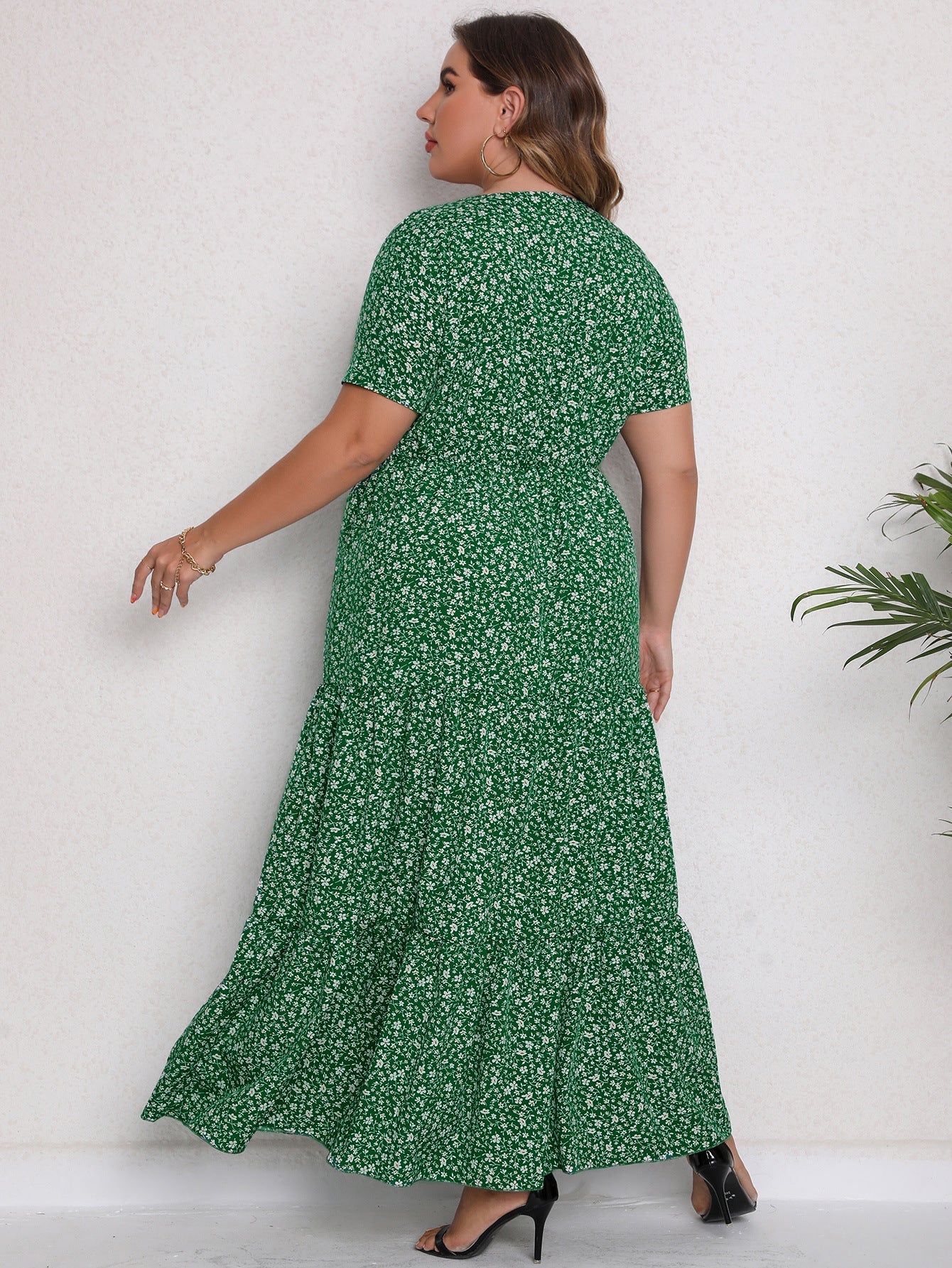 Elora | Grøn Blomstret Maxi Kjole | Let & Elegant