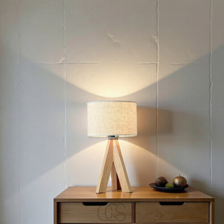 Minimalistisk Træ Bordlampe