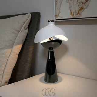 Elegant LED Bordlampe