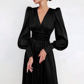 Elegant Satin Kjole | Langærmet | Midi | Knapdetaljer