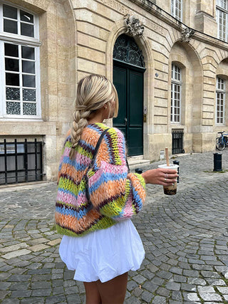 Strikket Cardigan | Håndlavet Look | Farverig & Komfortabel