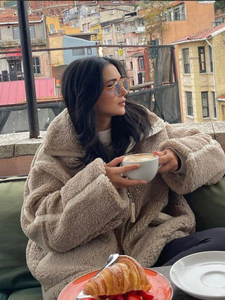Teddyjakke med Lynlås | Creme | Varm og Casual Vinterstil