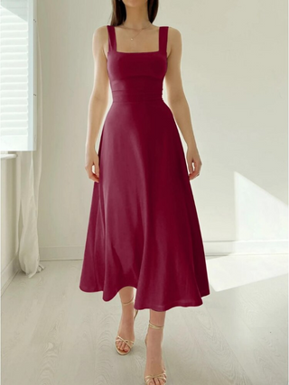 Elegant midi-kjole med stropper