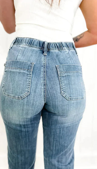 Afslappede bindebånds-jeans