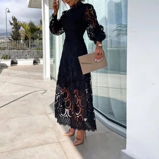 Midi Blondekjole Med Høj Hals