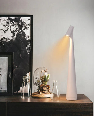 Kegleformet LED Bordlampe